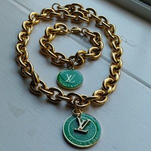 Louis Vuitton Gold chain necklace